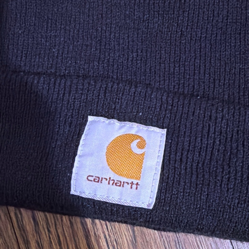 Carhartt Black Beanie with Logo - Picture 4 of 7